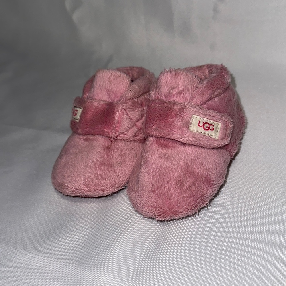 Pink UGG baby slippers size 4/5